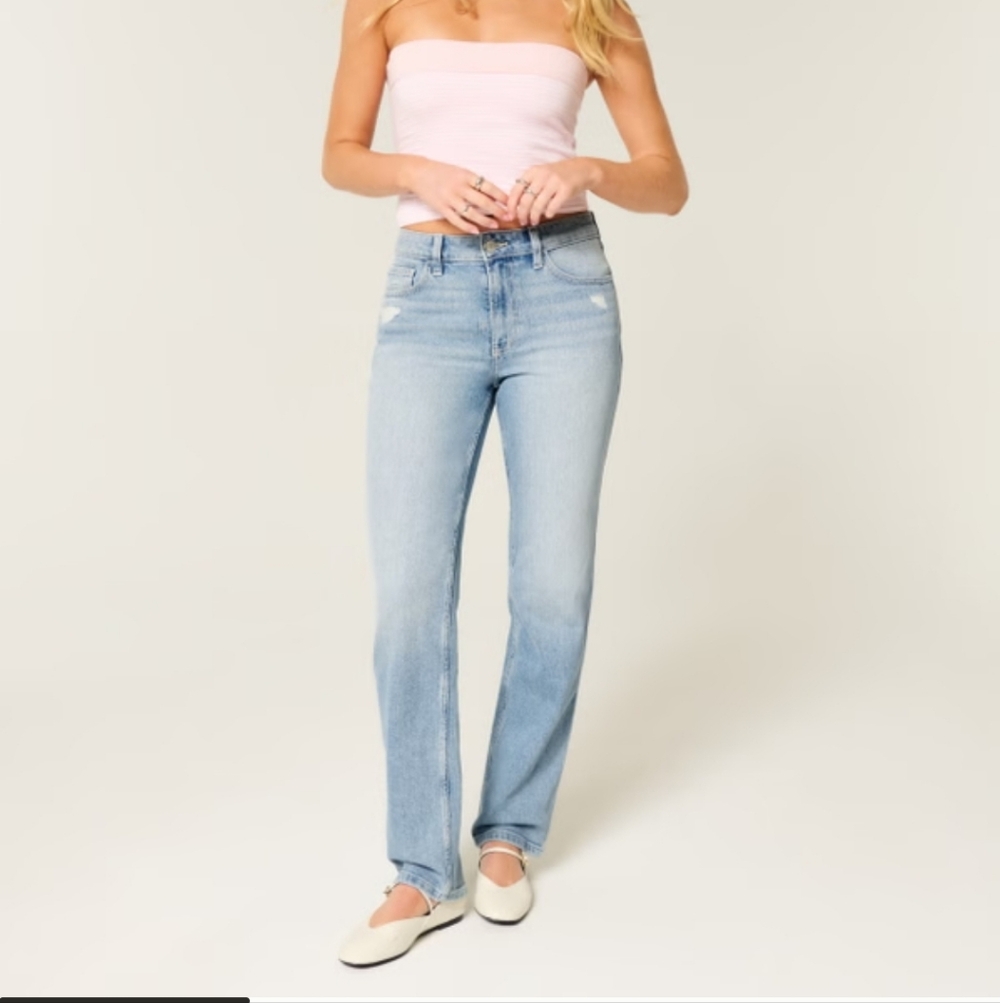 NWT Hollister Women's Light Blue Straight Leg Jeans